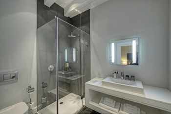 Albergue Three Boutique Hotel