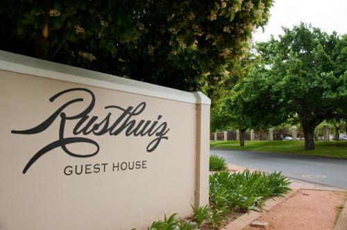 Hotel Rusthuiz Guest House
