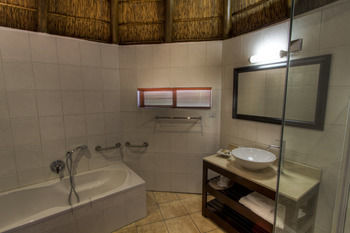 Albergue Tladi Lodge