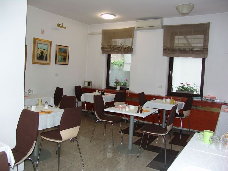 Maksimir Hotel Zagreb