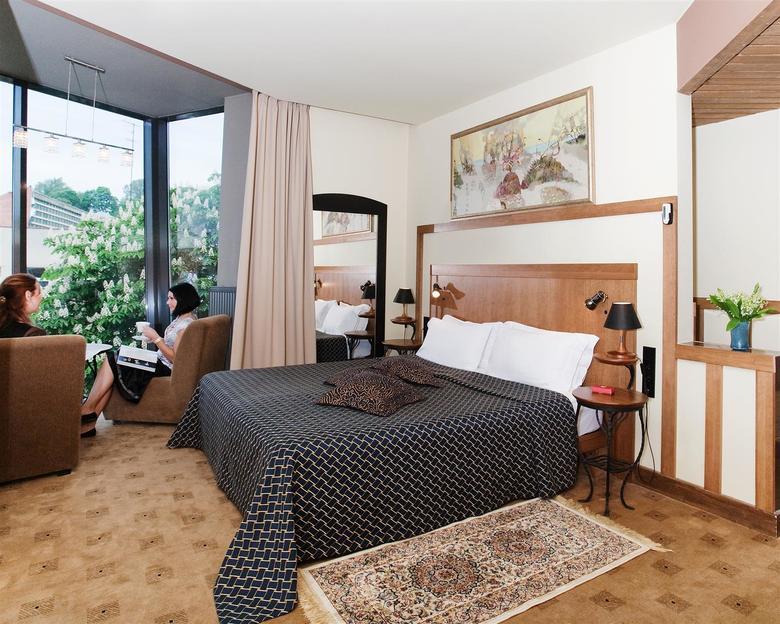 Hotel Best Western Santakos