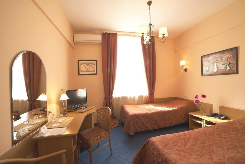 Tourist Hotel