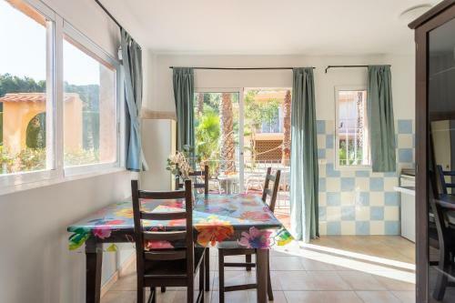 Apartamentos Mundaka Albir