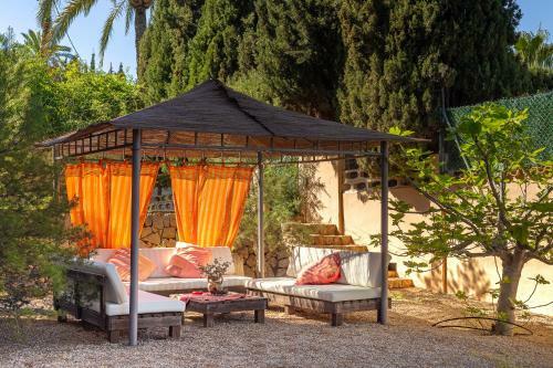 Apartamentos Mundaka Albir