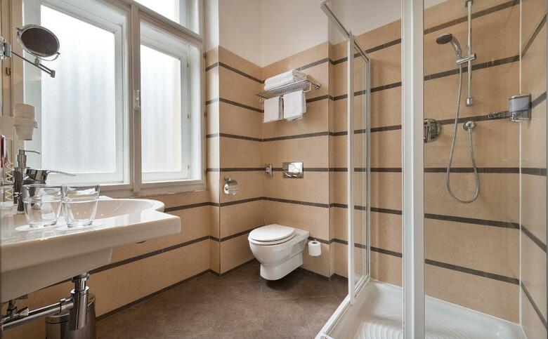 Ea Hotel Downtown
