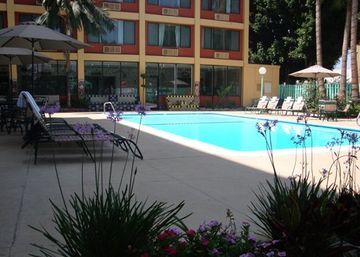 Hotel Quality Inn & Suites Montebello