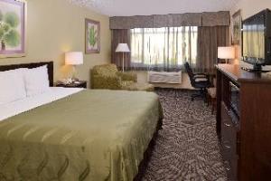 Hotel Quality Inn & Suites Montebello