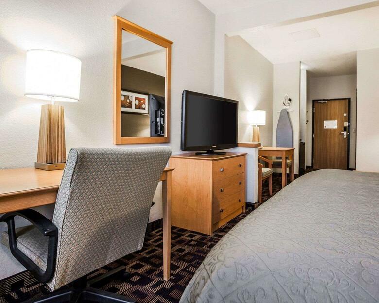 Hotel Comfort Inn Airport