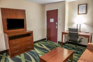 Hotel Quality Inn & Suites
