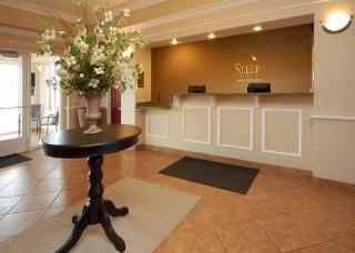 Hotel Sleep Inn & Suites
