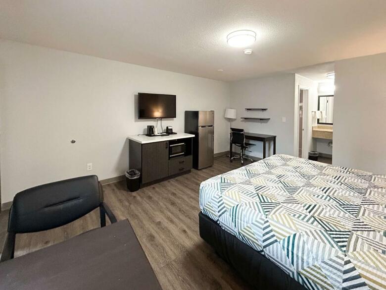 Hotel Studio 6 Suites Vancouver Wa Waterfront