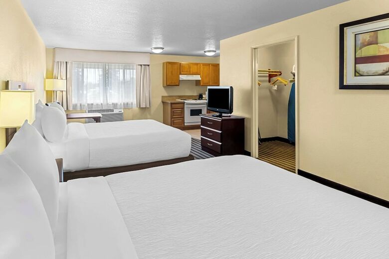 Hotel Quality Inn And Suites