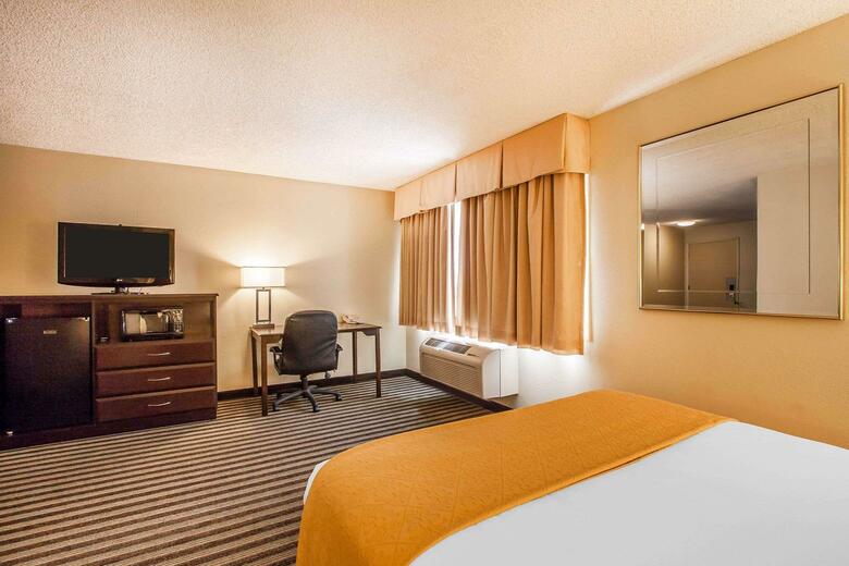 Hotel Quality Inn And Suites
