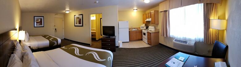 Hotel Quality Inn And Suites