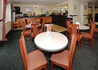 Hotel Quality Inn & Suites