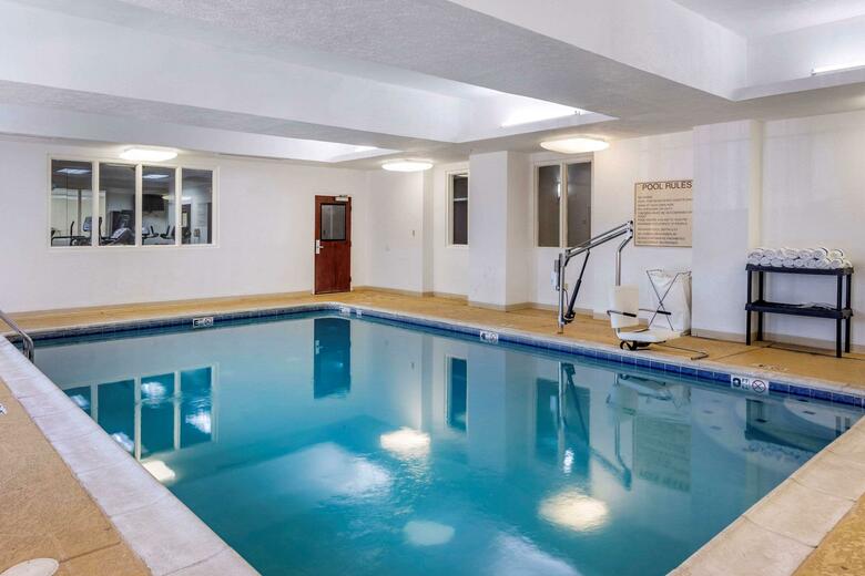 Hotel Comfort Suites