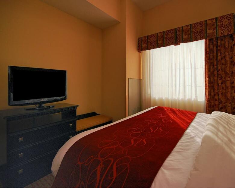 Hotel Comfort Suites