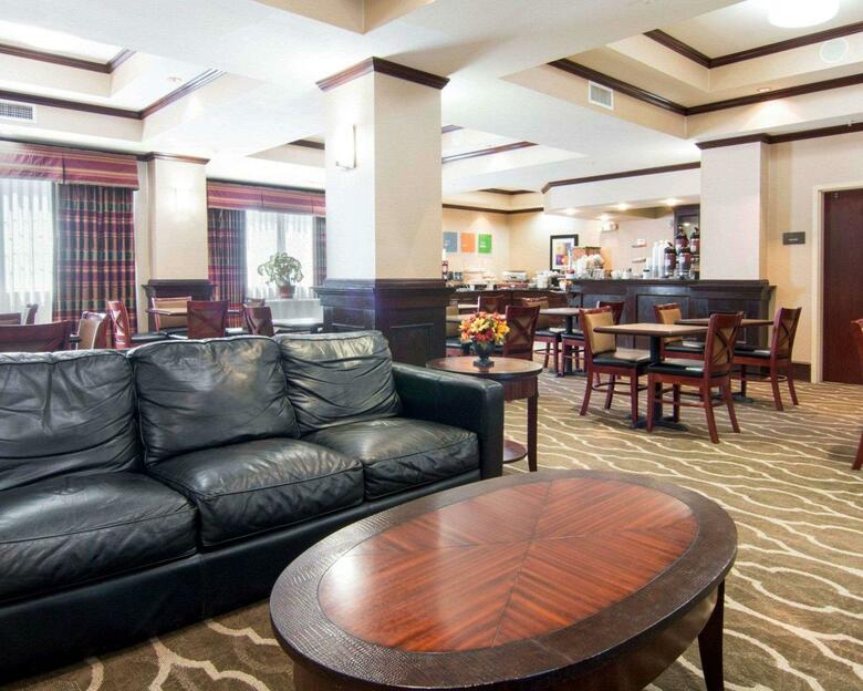 Hotel Comfort Suites
