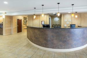 Hotel Comfort Suites
