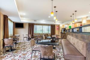 Hotel Comfort Suites