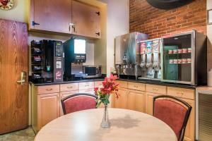 Hotel Econo Lodge