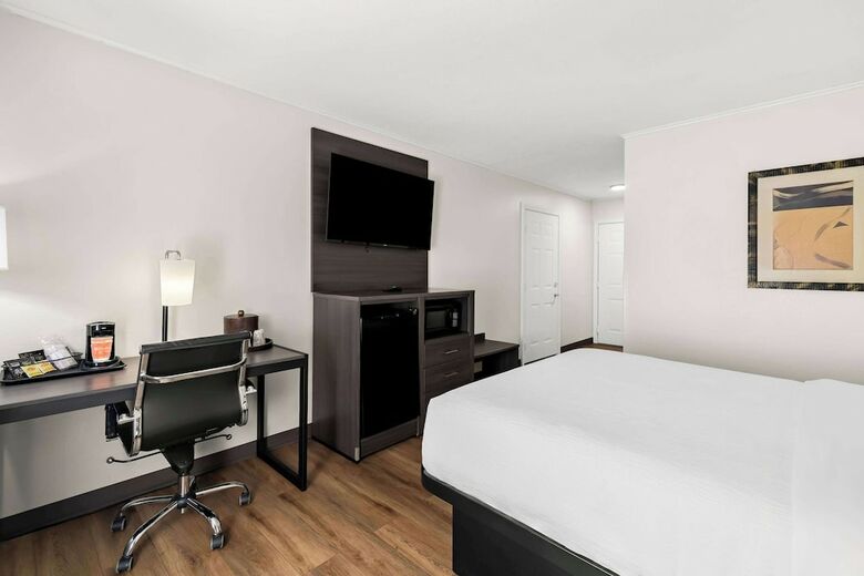 Hotel Comfort Inn