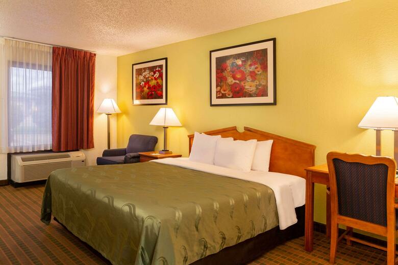 Hotel Quality Inn At Arlington Highlands