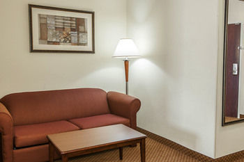 Hotel Comfort Suites Cincinnati Airport