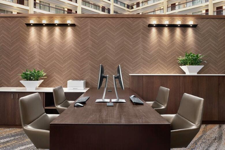 Hotel Embassy Suites Cleveland - Rockside