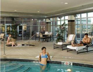 Hotel Cambria Suites