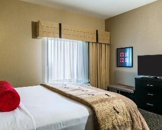 Hotel Cambria Suites