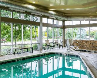 Hotel Cambria Suites