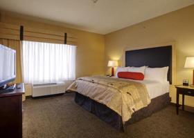Hotel Cambria Suites