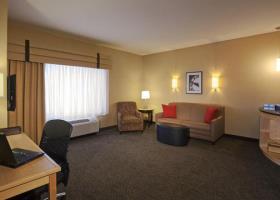 Hotel Cambria Suites