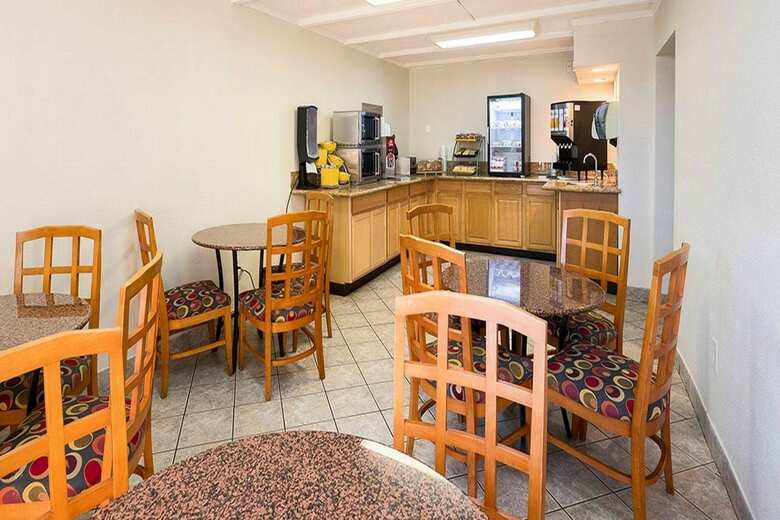 Hotel Days Inn Neptune Beach