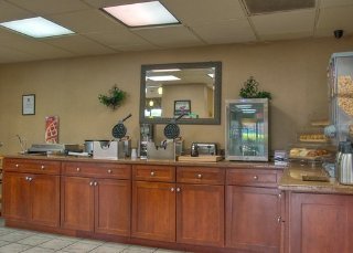 Hotel Quality Inn Merchants Drive