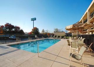 Hotel Quality Inn Merchants Drive