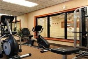 Hotel Wingate By Wyndham Lafayette Airport