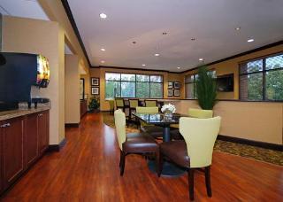 Hotel Comfort Suites