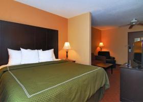Hotel Comfort Suites