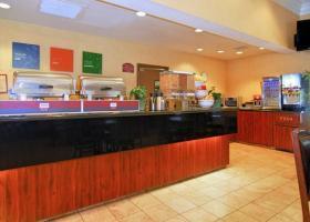 Hotel Comfort Suites