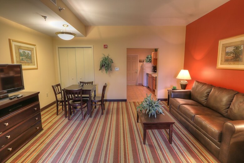 Hotel Resort At Governor's Crossing