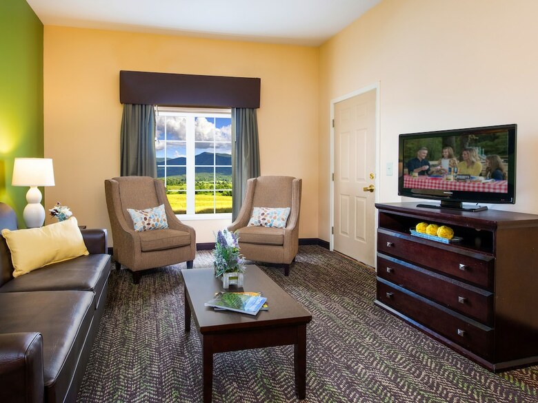 Hotel Resort At Governor's Crossing