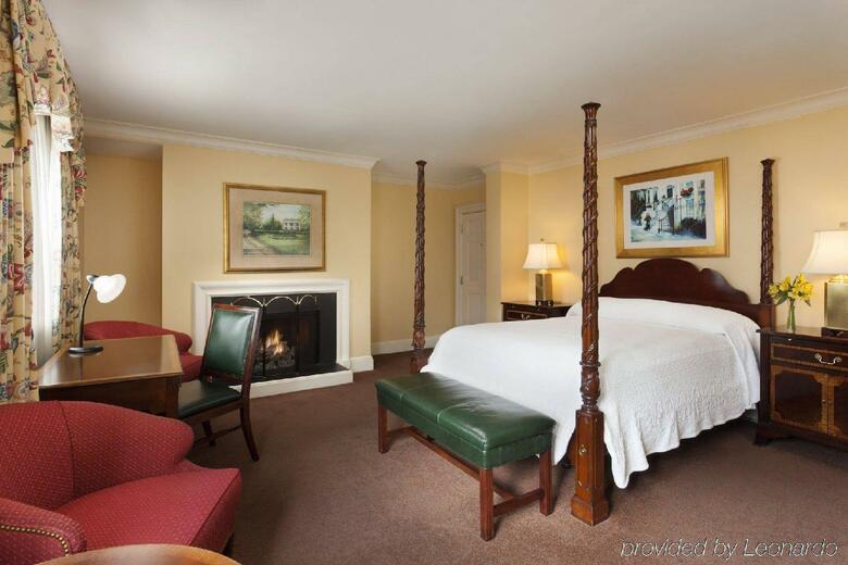 Hotel Planters Inn
