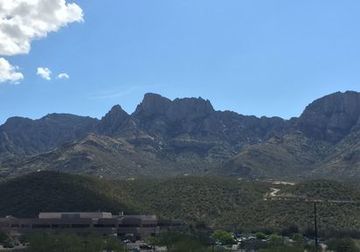 Oro Valley Hotel And Suites
