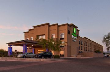 Oro Valley Hotel And Suites