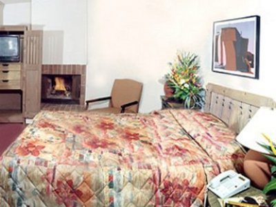Clock Tower Inn Hotel