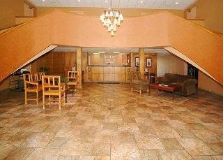 Hotel Quality Inn & Suites