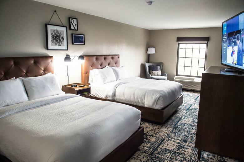 Hotel Comfort Suites Airport