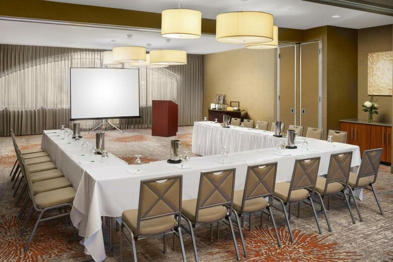 Hotel Holiday Inn University Executive Park